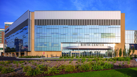 舒適！這個新交付的美國婦產(chǎn)大樓，不止是色彩用得妙